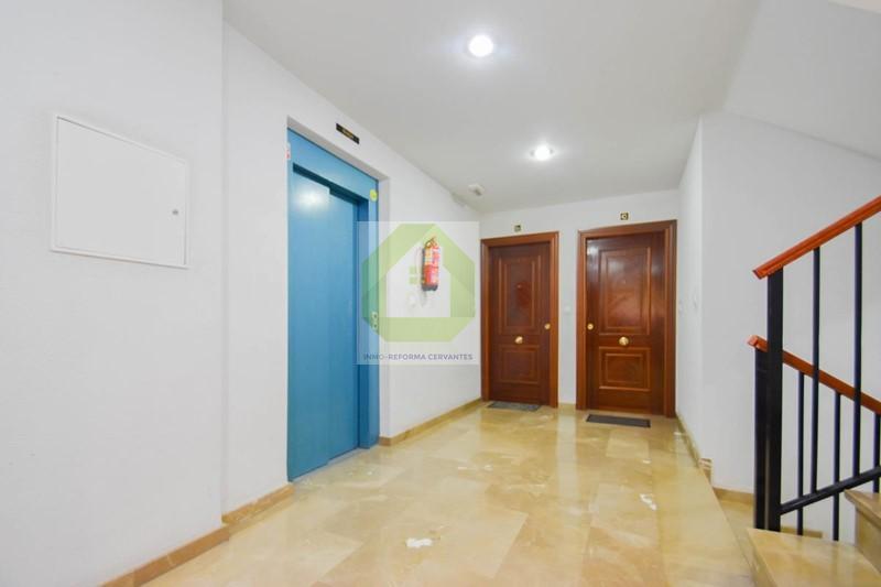 For sale of flat in Atarfe