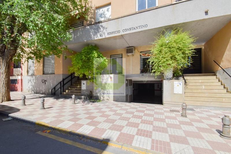 For sale of flat in Atarfe