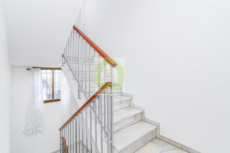 For sale of house in Albolote