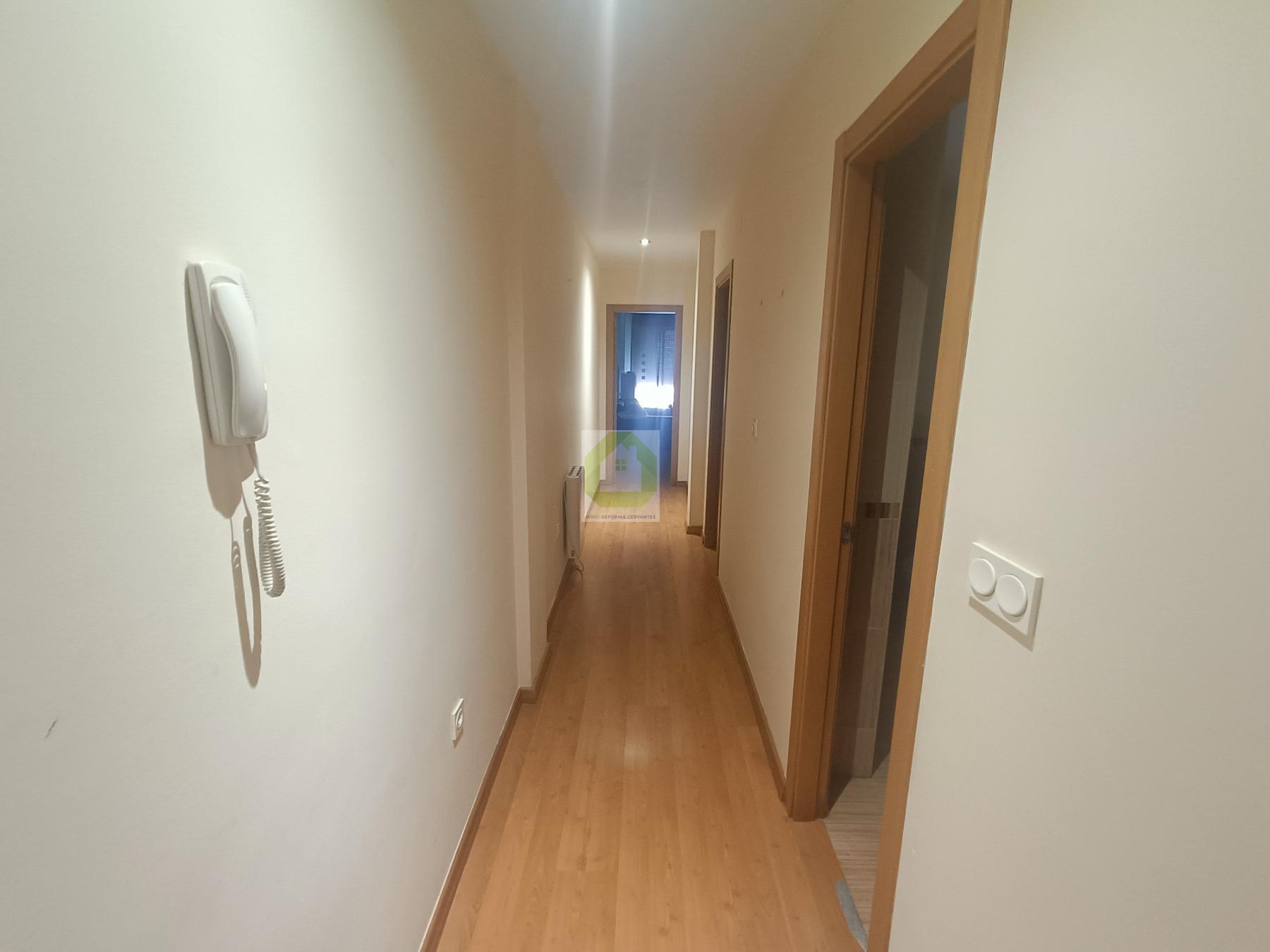 For sale of flat in Las Gabias