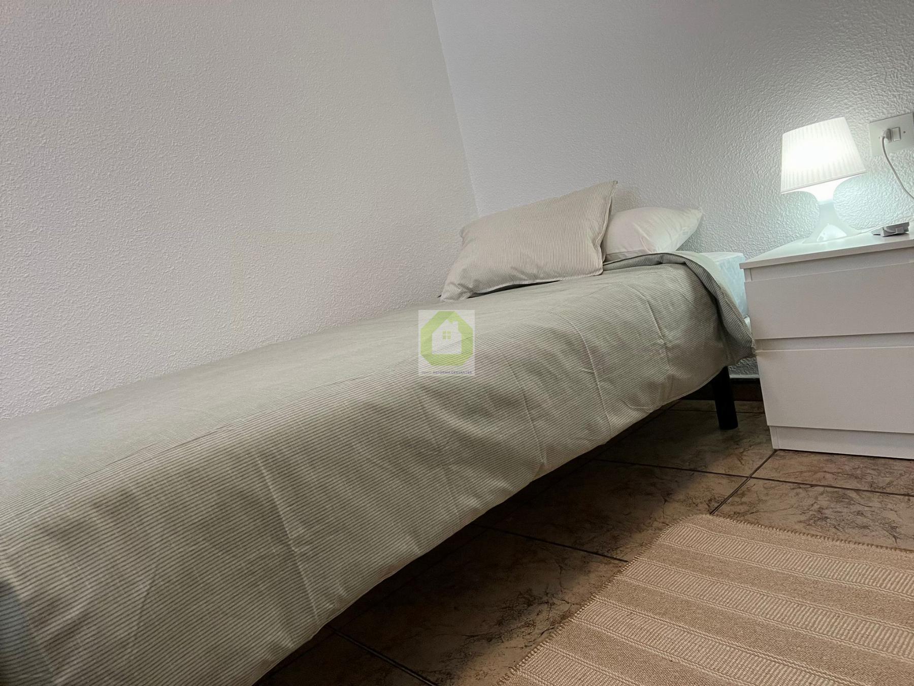 For rent of room in Granada