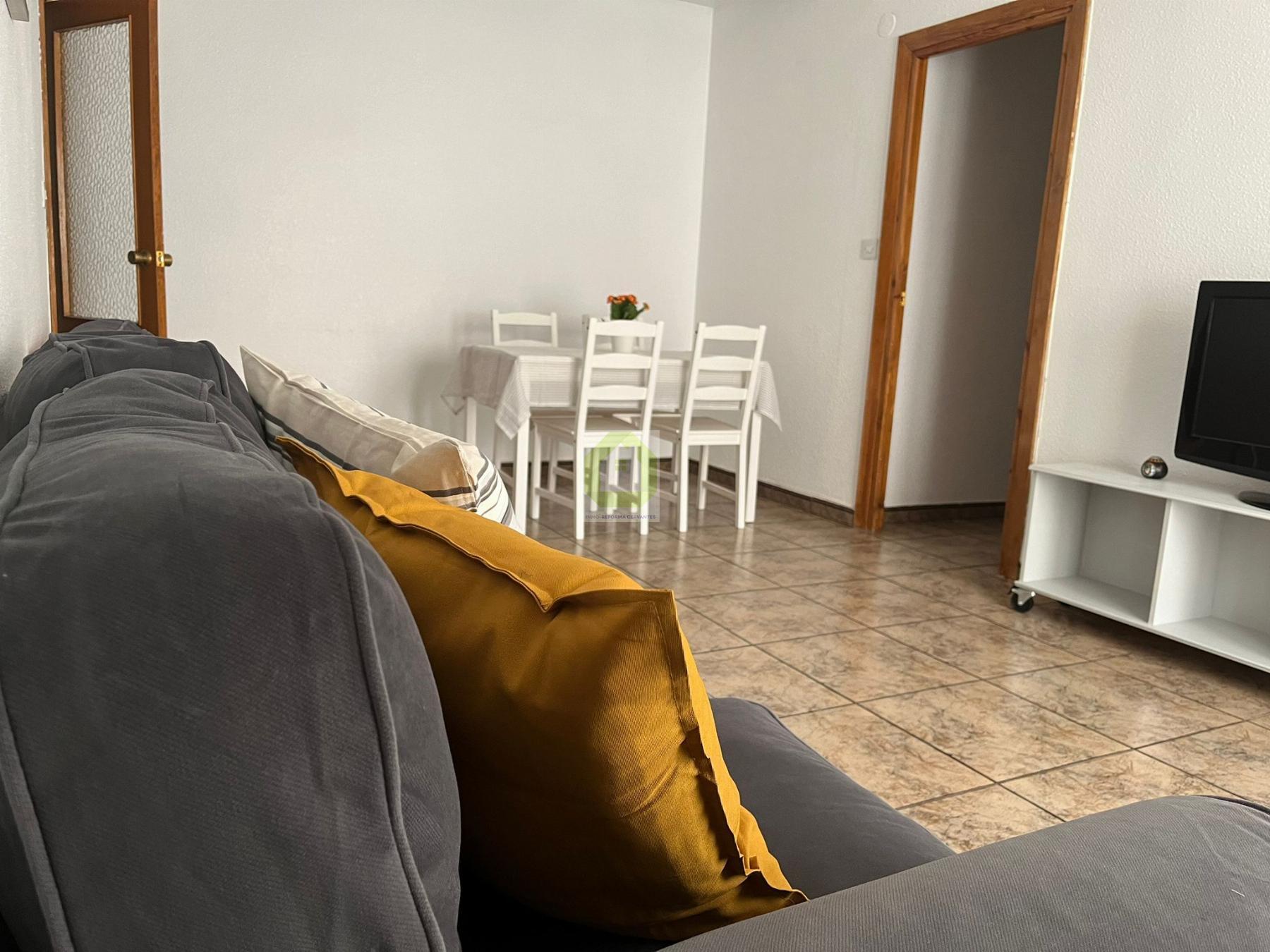 For rent of room in Granada