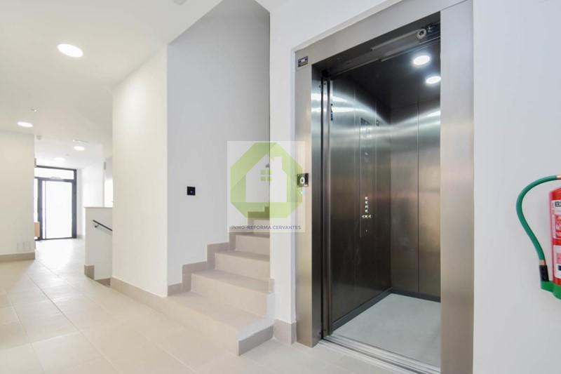 For sale of flat in Armilla