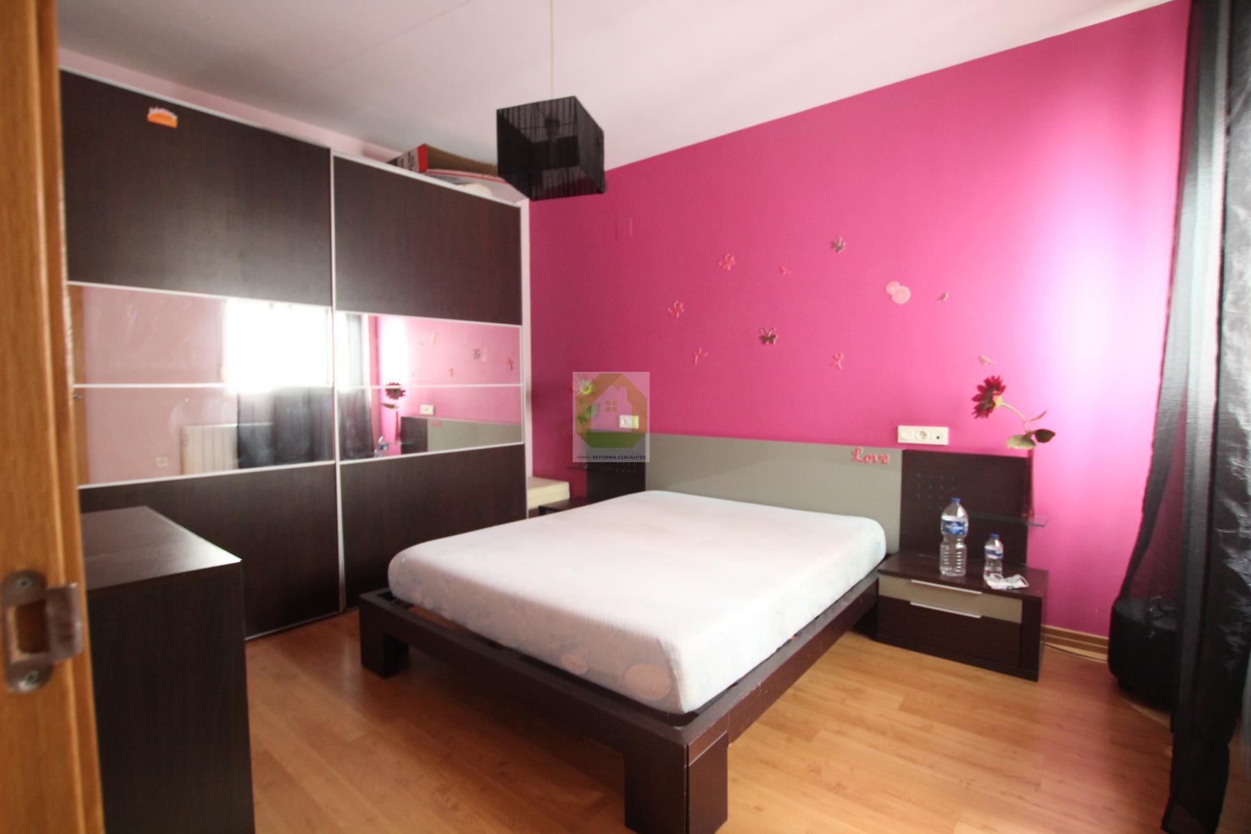 For sale of flat in Las Gabias