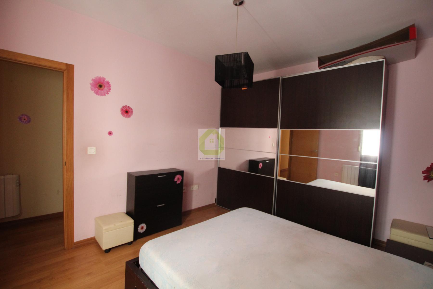 For sale of flat in Las Gabias