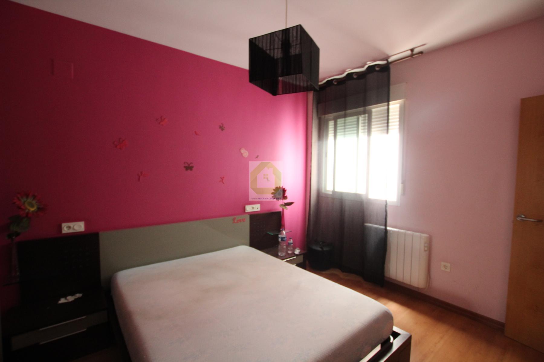 For sale of flat in Las Gabias