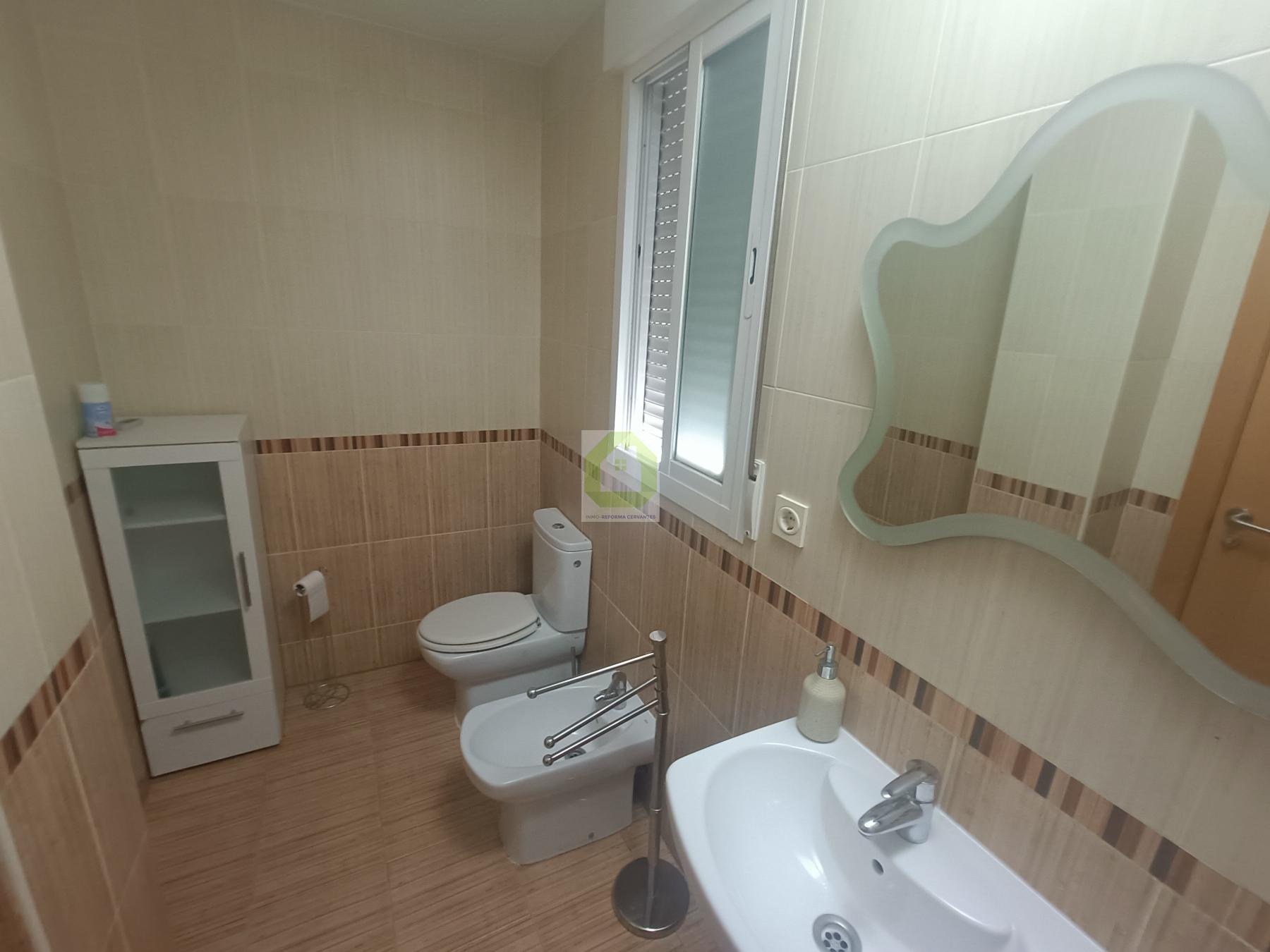For sale of flat in Las Gabias