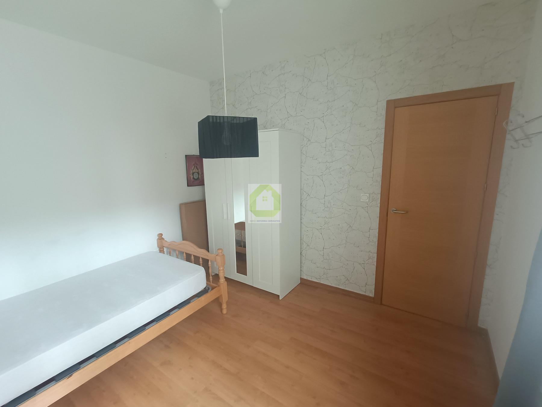 For sale of flat in Las Gabias