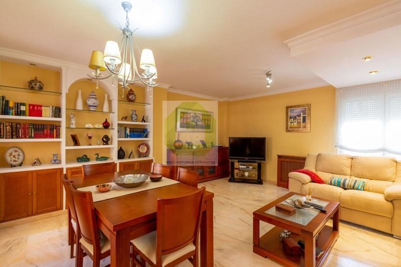 Venta de casa en Granada