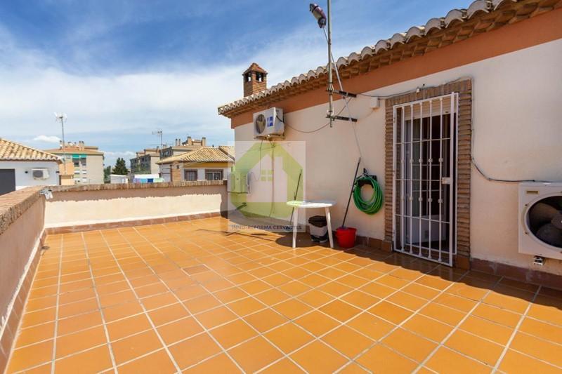 Venta de casa en Granada