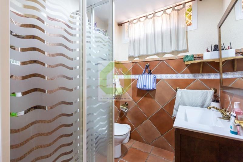 Venta de casa en Granada