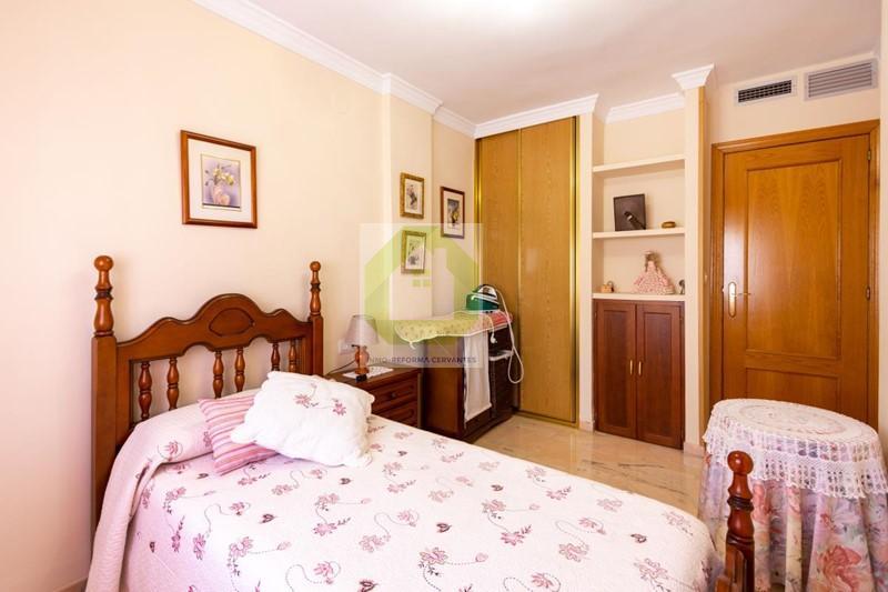 Venta de casa en Granada