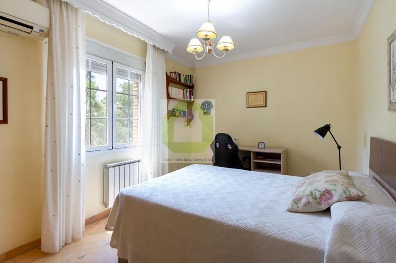 Venta de casa en Granada