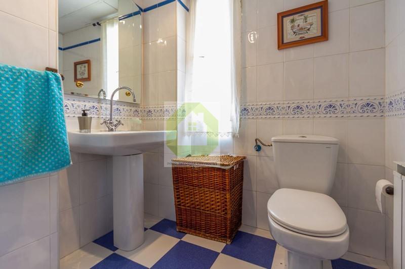 Venta de casa en Granada