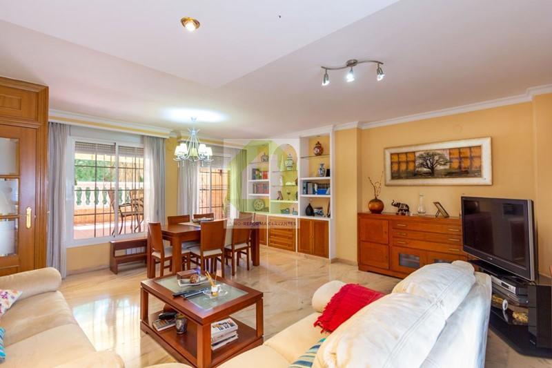 Venta de casa en Granada