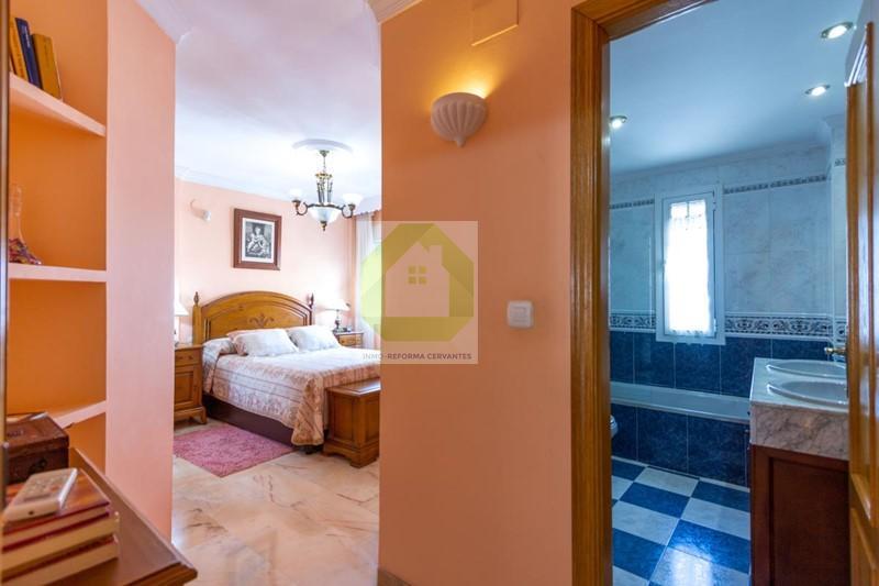 Venta de casa en Granada
