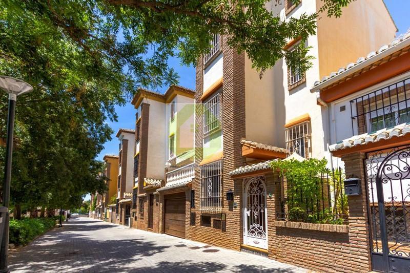 Venta de casa en Granada