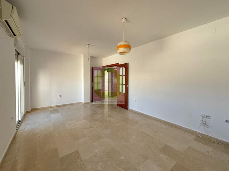 For sale of flat in Atarfe