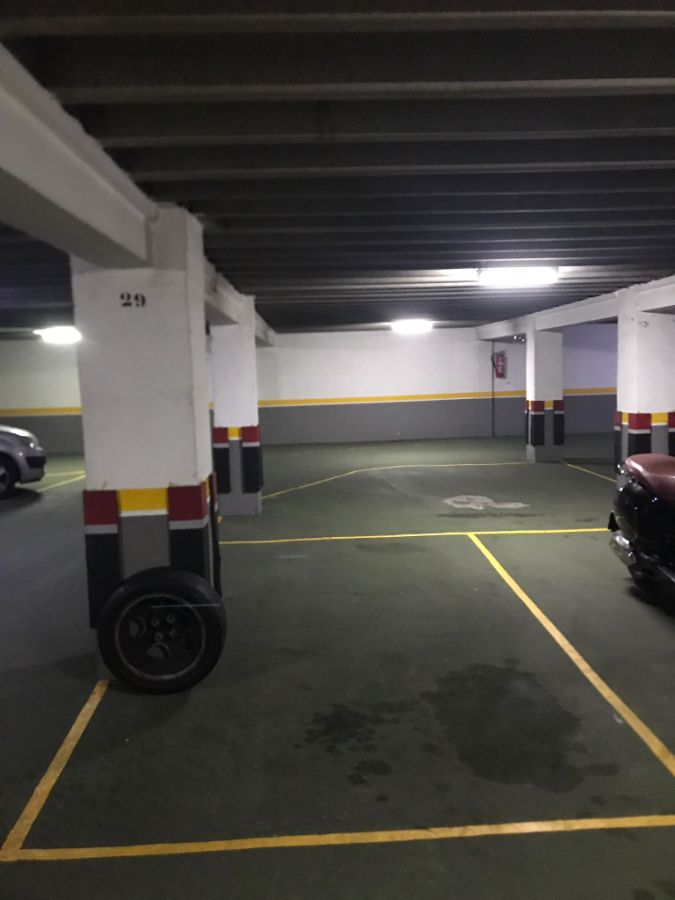 For rent of garage in Vigo