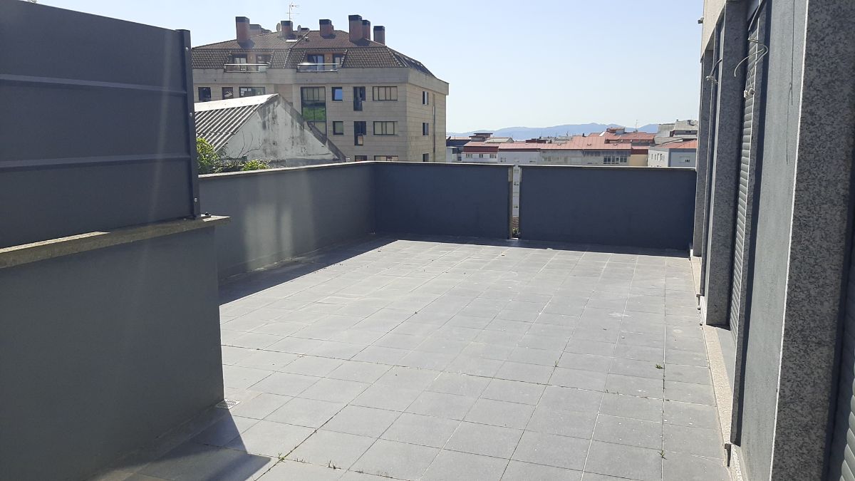 For sale of duplex in Vigo