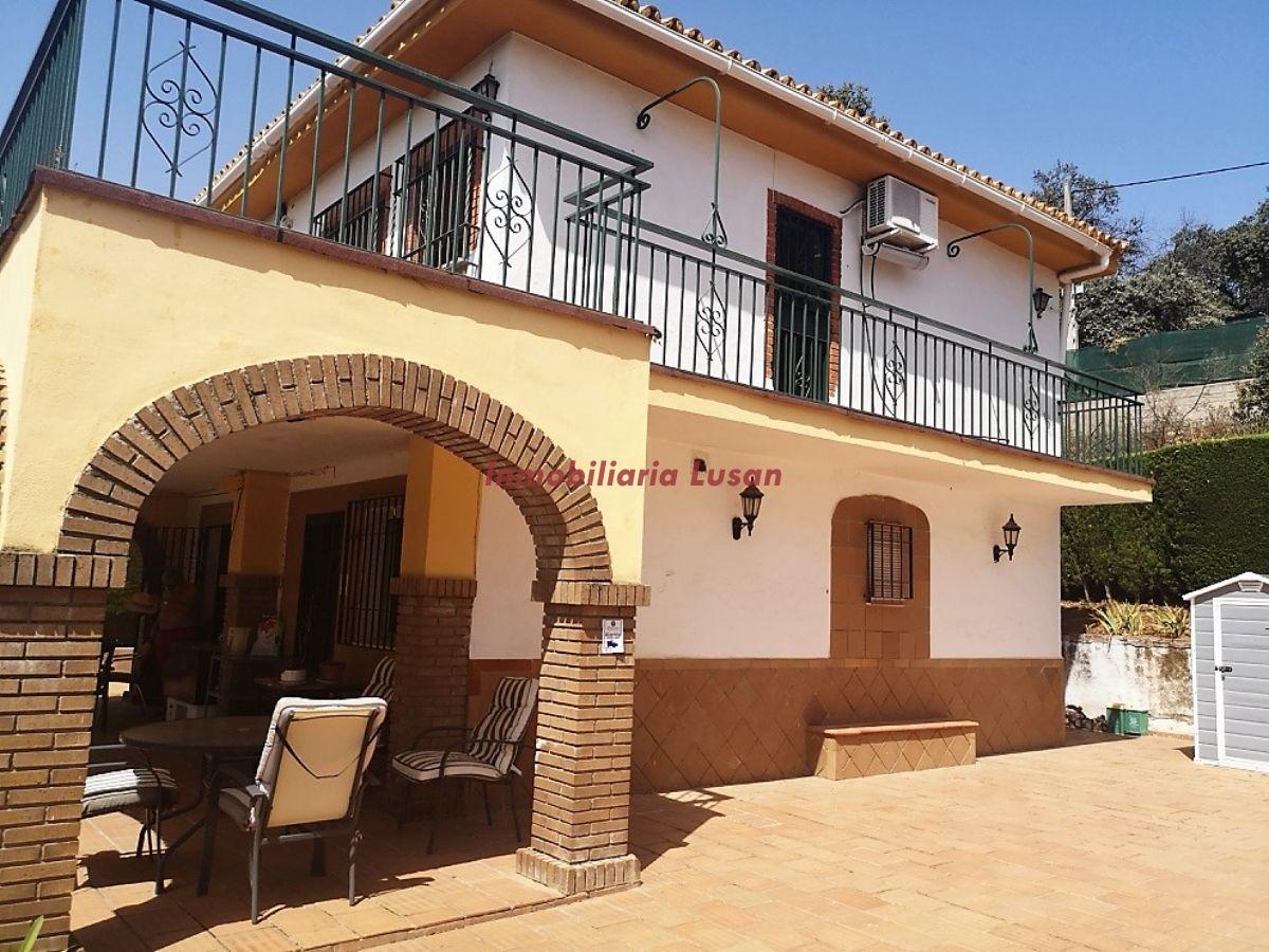 For sale of chalet in Córdoba