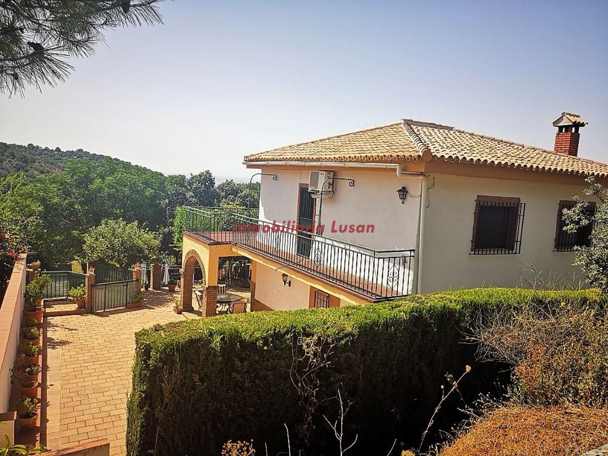 For sale of chalet in Córdoba