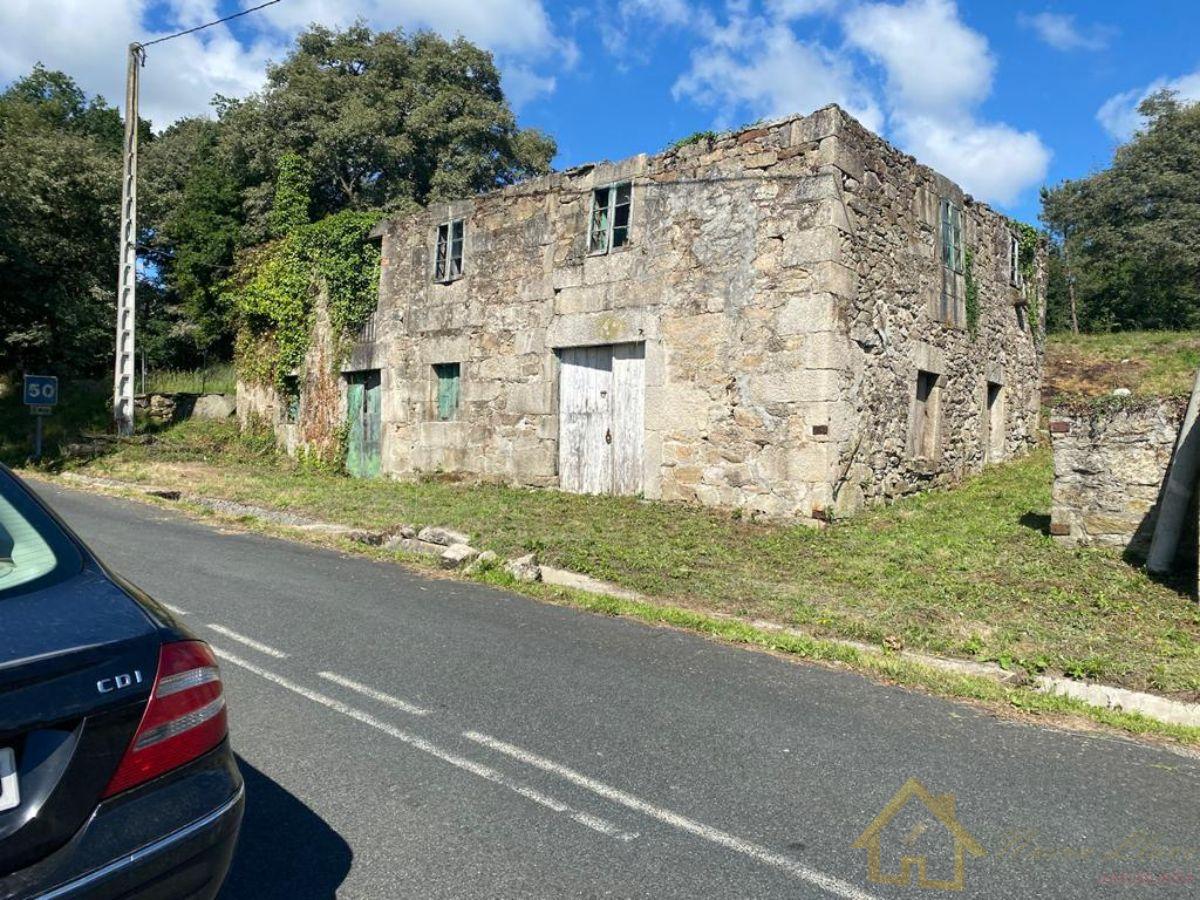 Venta de finca rústica en Lugo