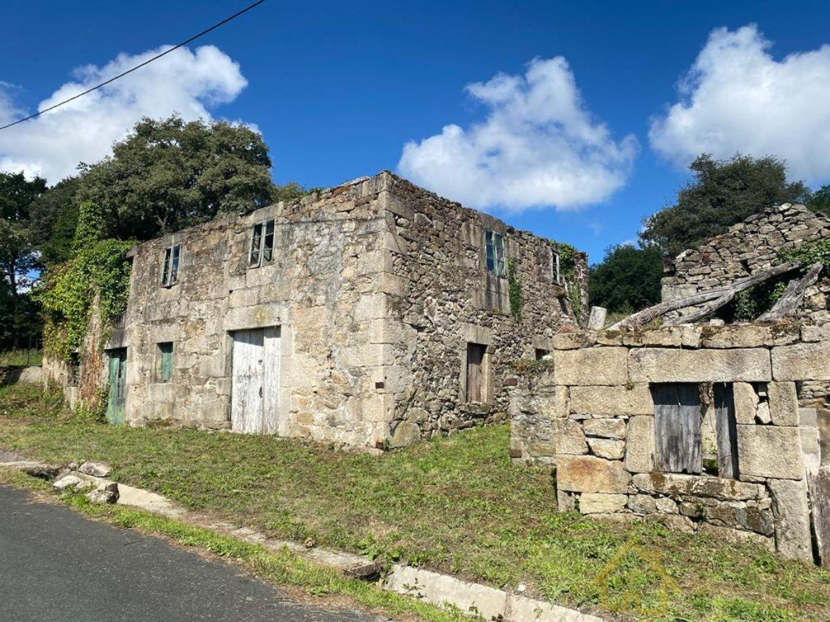 Venta de finca rústica en Lugo