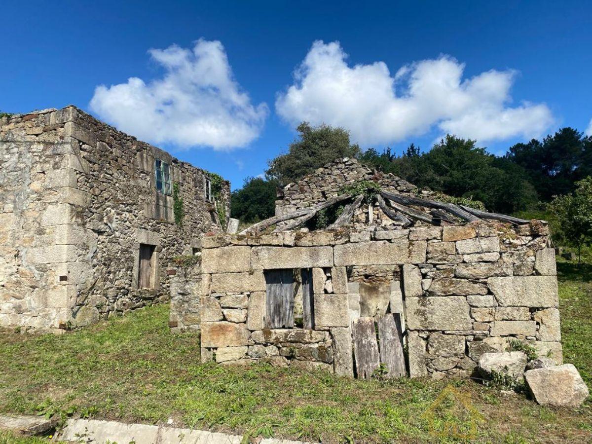 Venta de finca rústica en Lugo