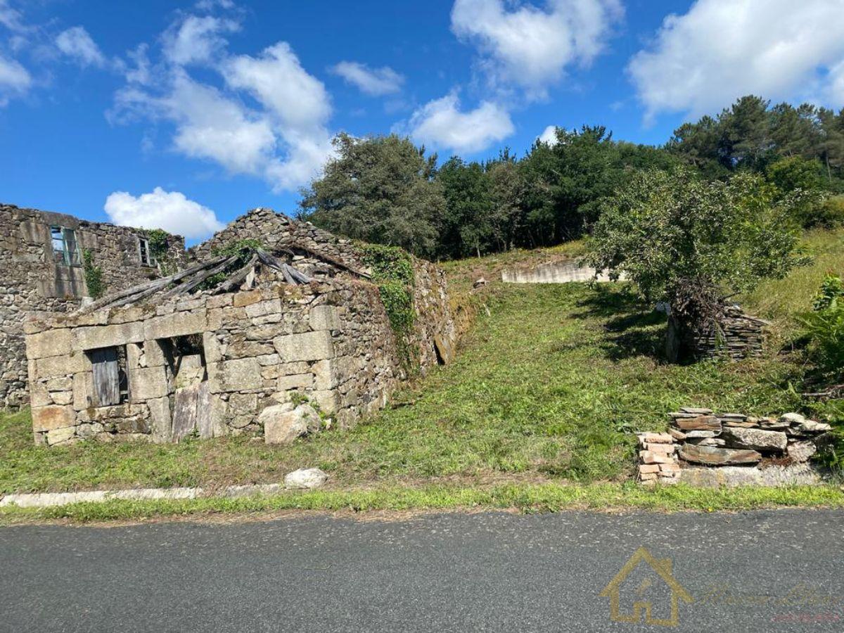 Venta de finca rústica en Lugo