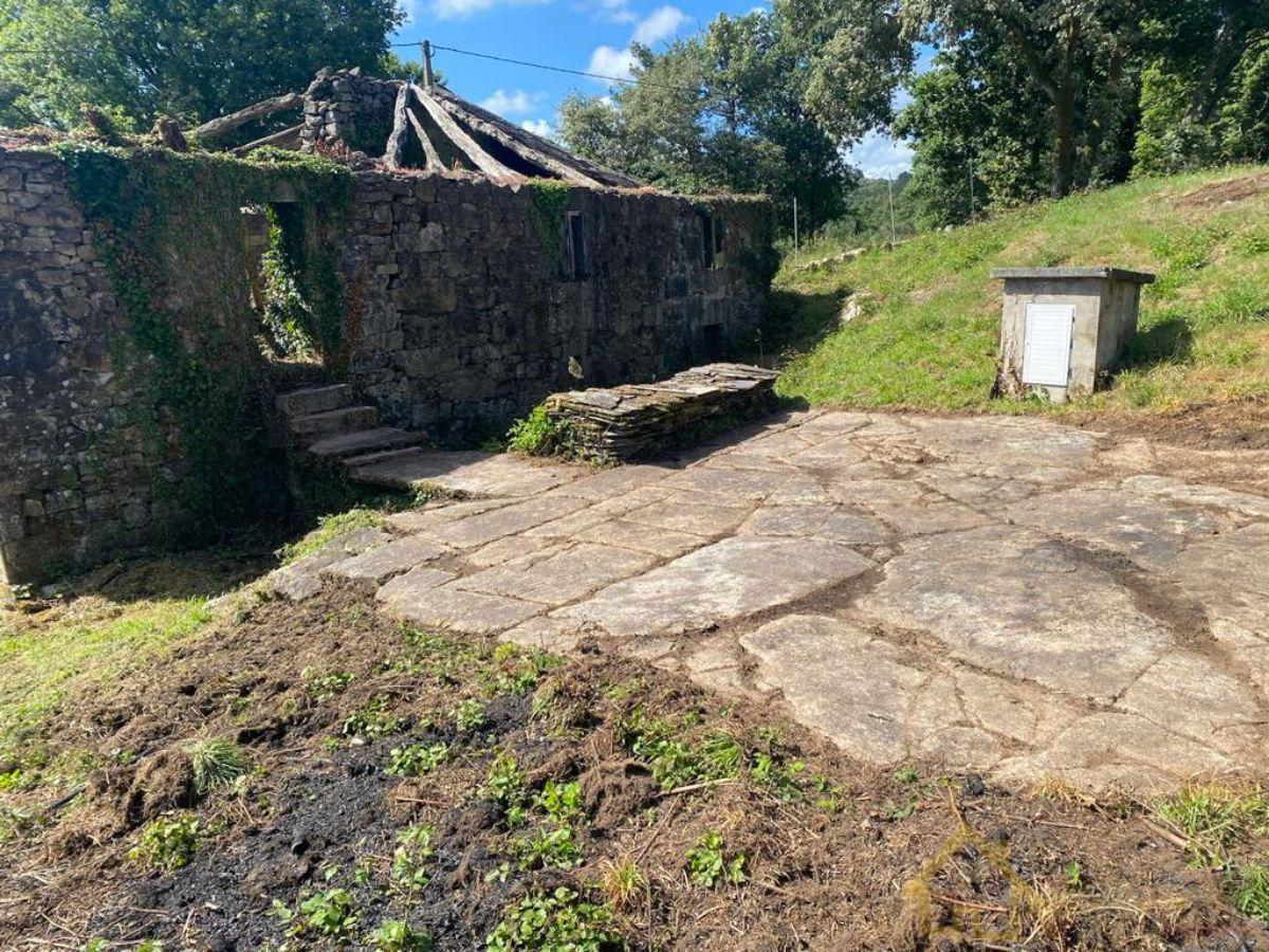 Venta de finca rústica en Lugo