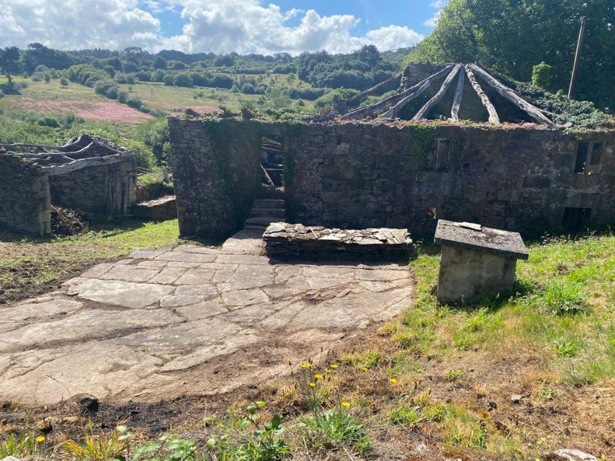 Venta de finca rústica en Lugo