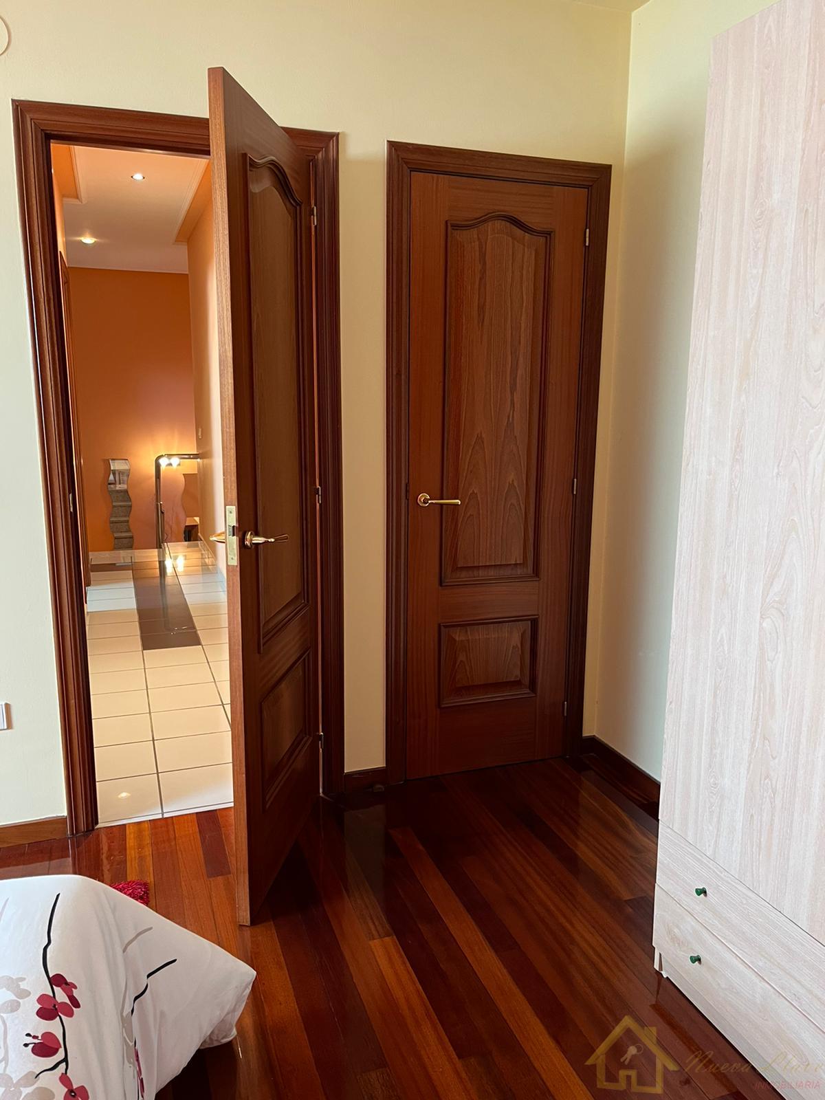 For sale of duplex in Lugo