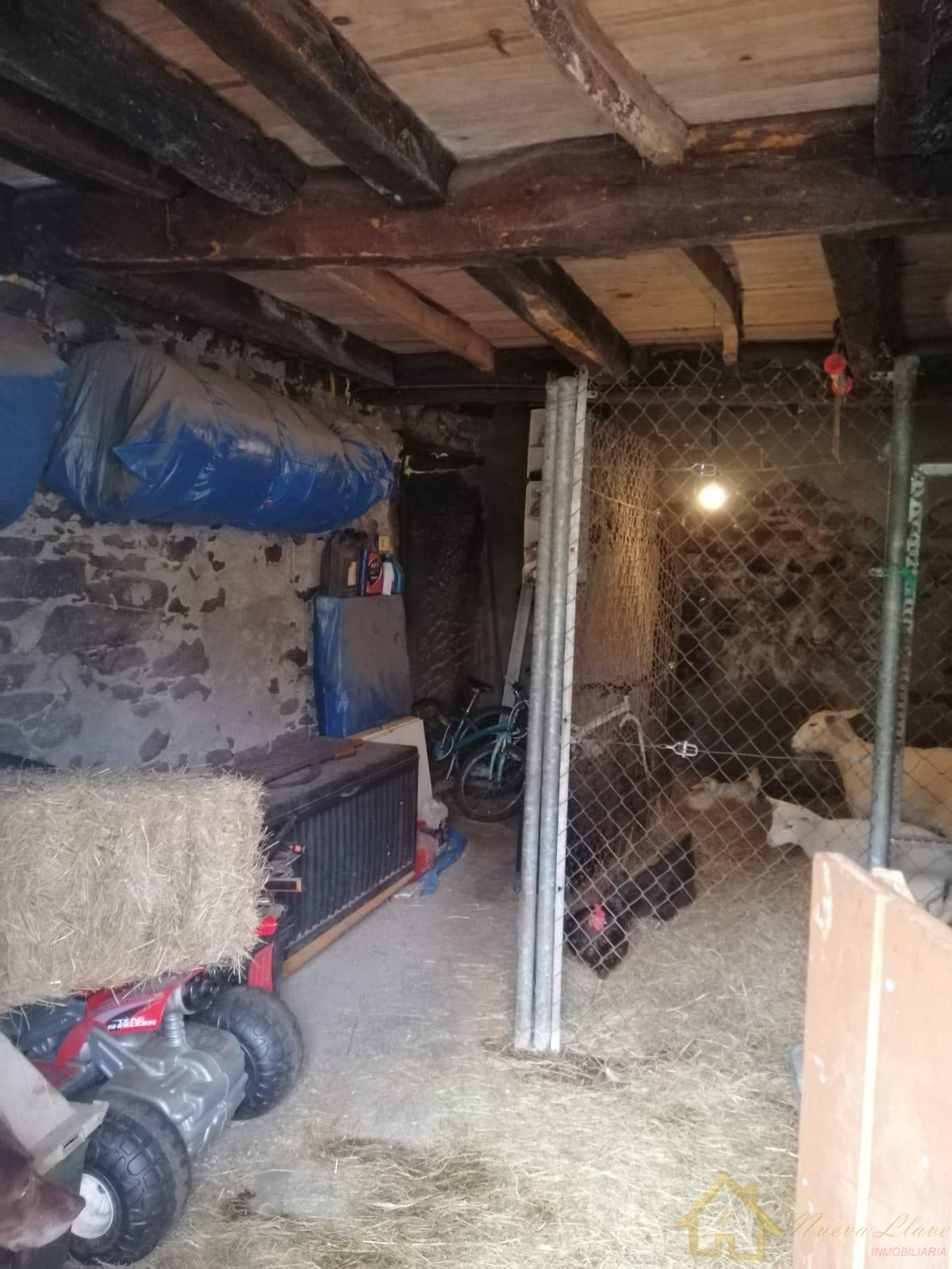 For sale of house in Friol