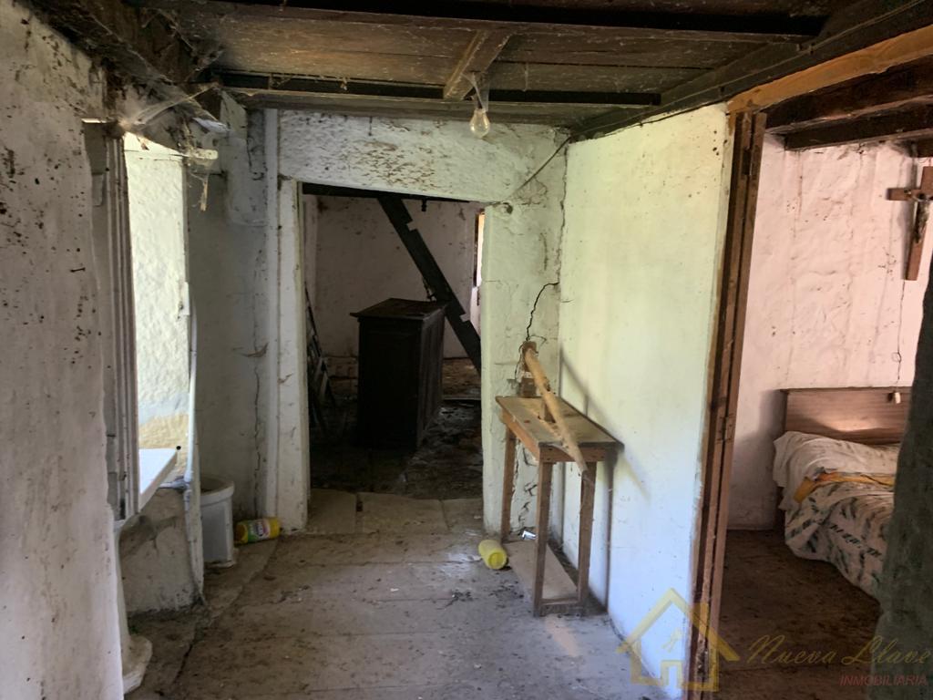 For sale of house in Friol