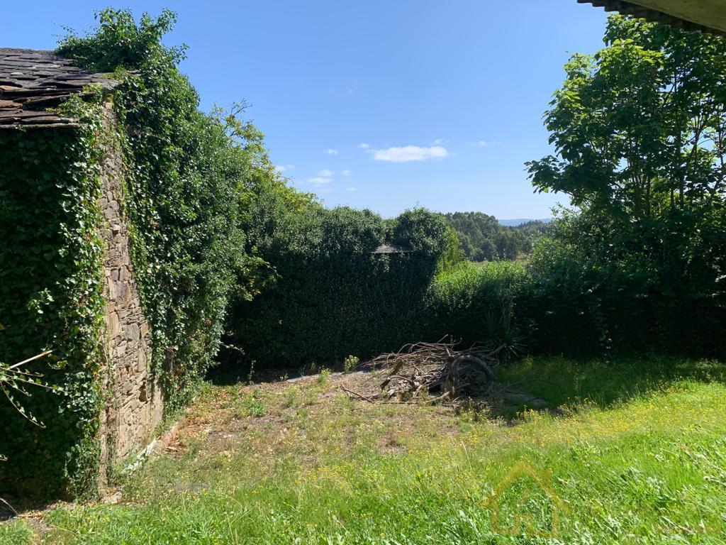 For sale of house in Friol