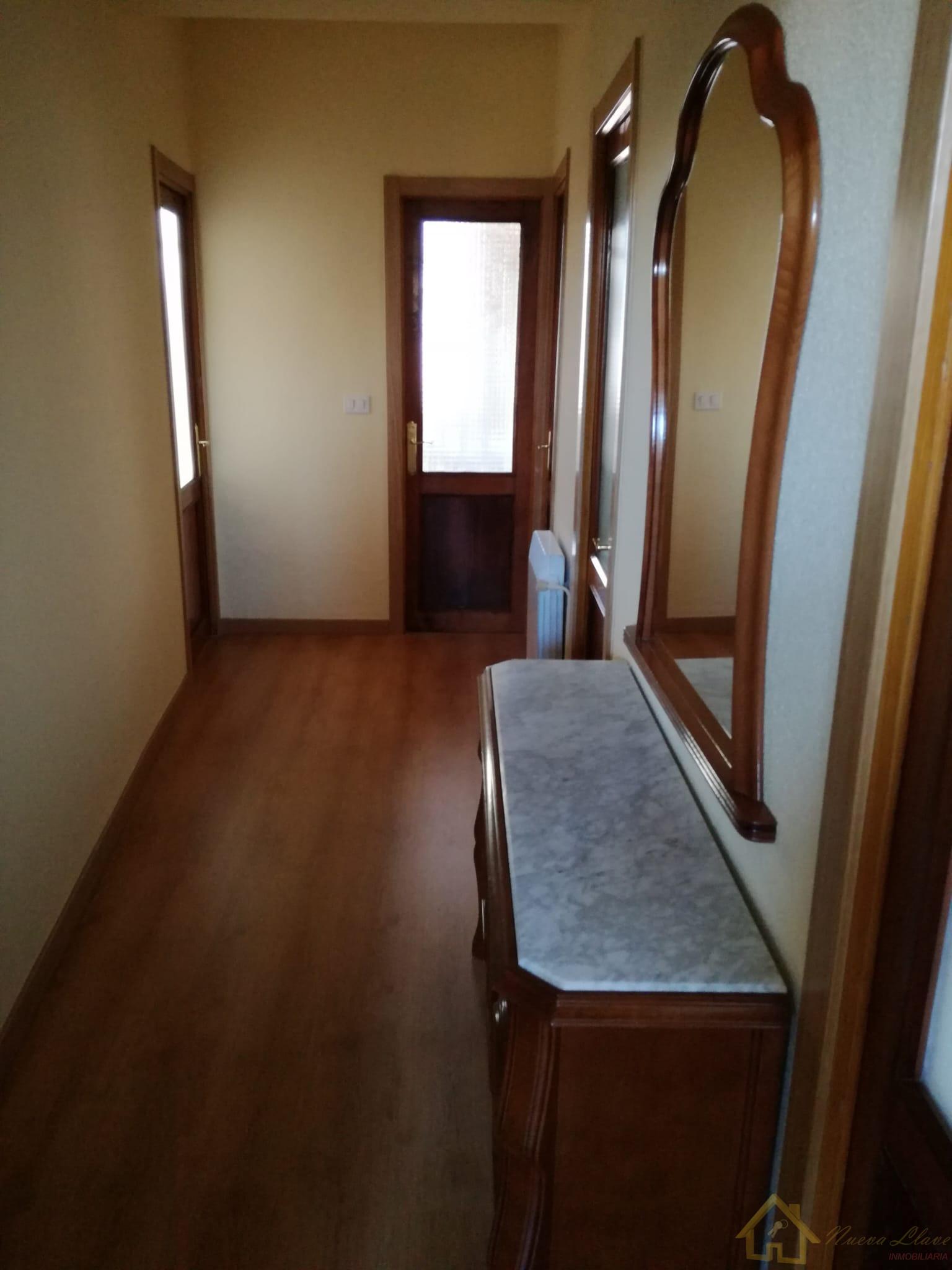 For sale of flat in Lugo