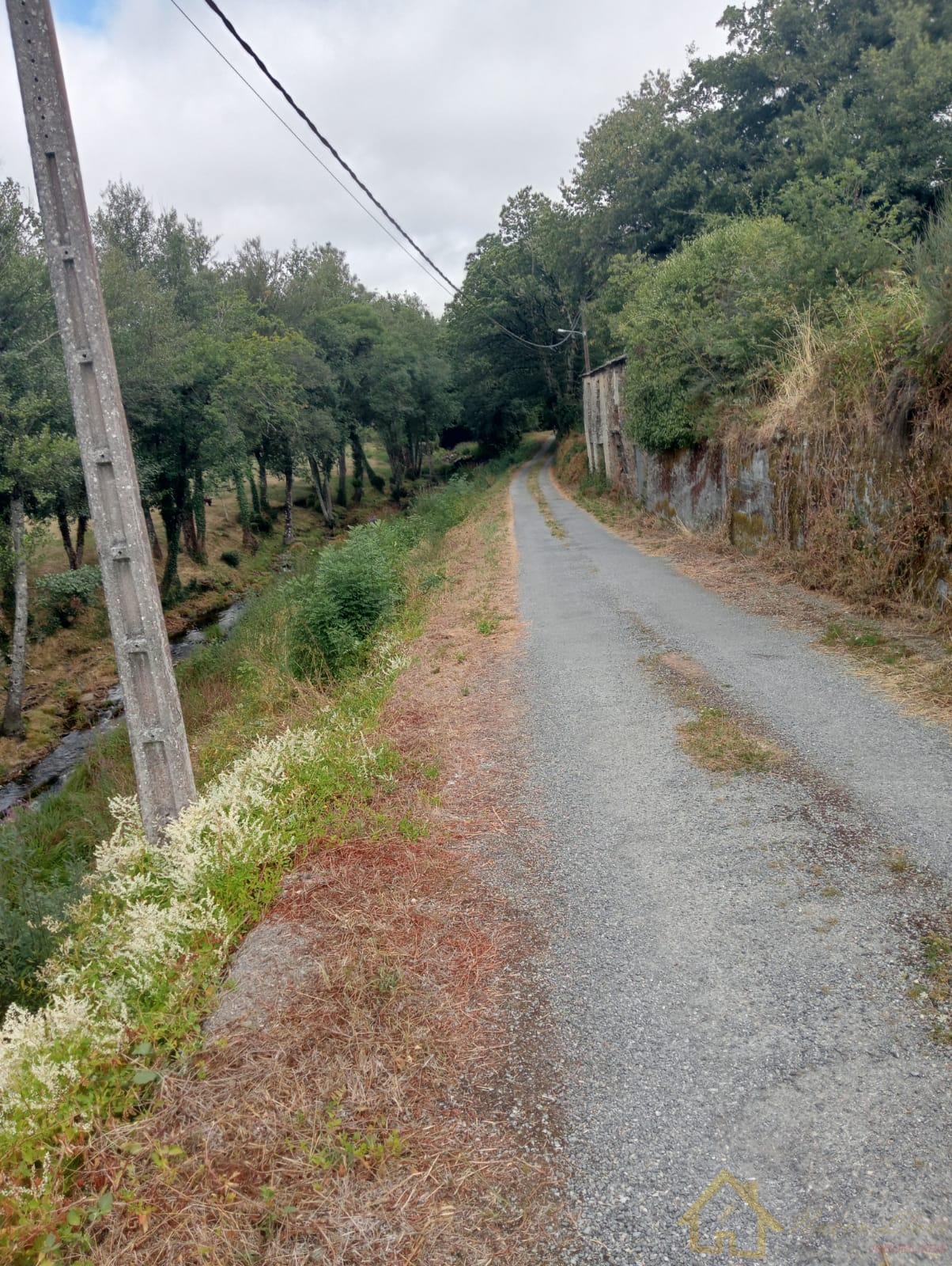 For sale of house in Baralla