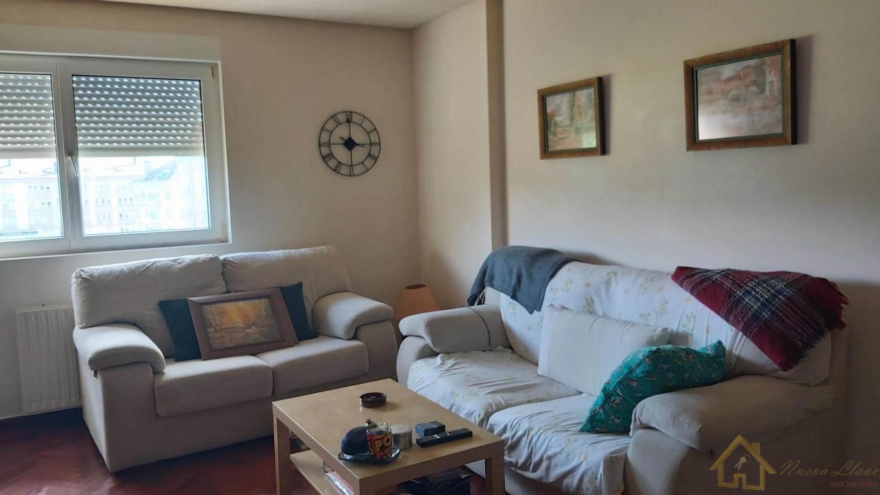 For sale of duplex in Lugo