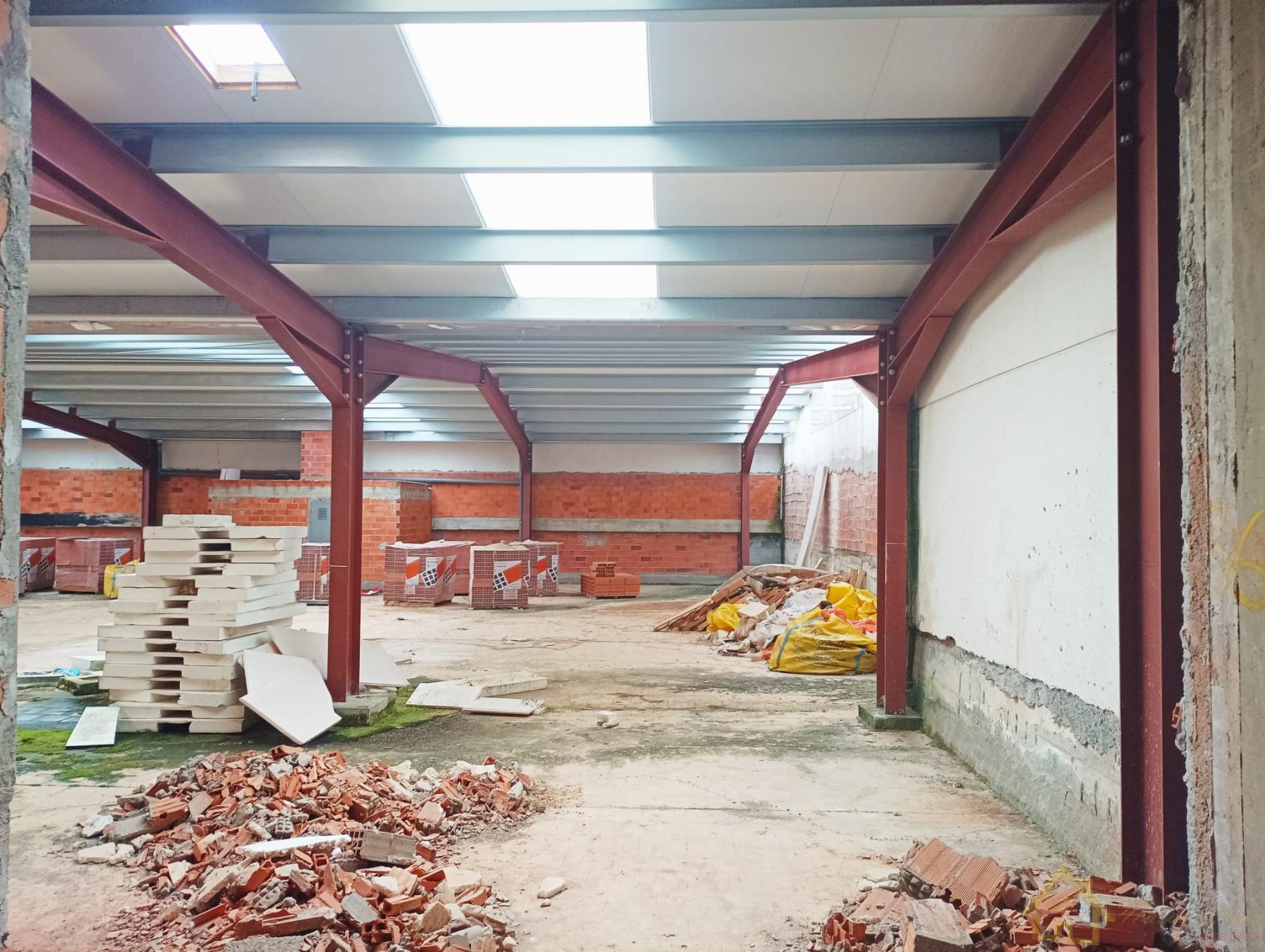 For sale of commercial in Ribadeo