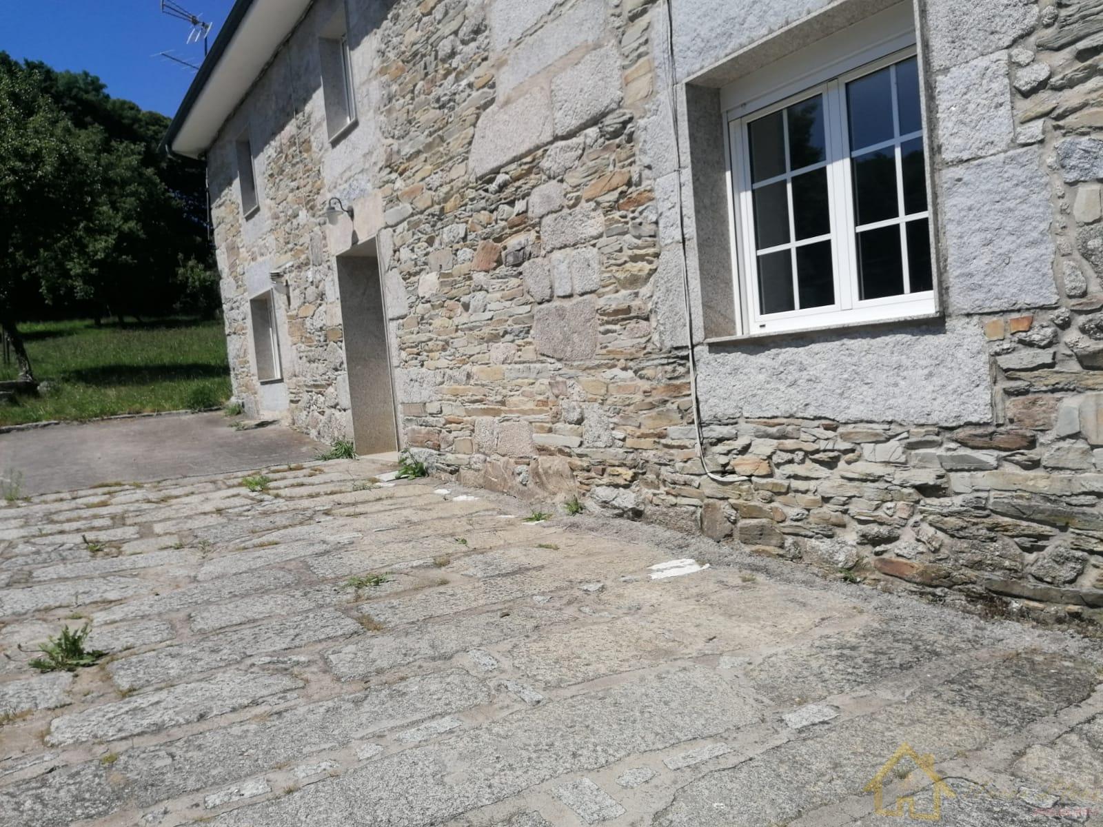 Venta de casa en Castroverde