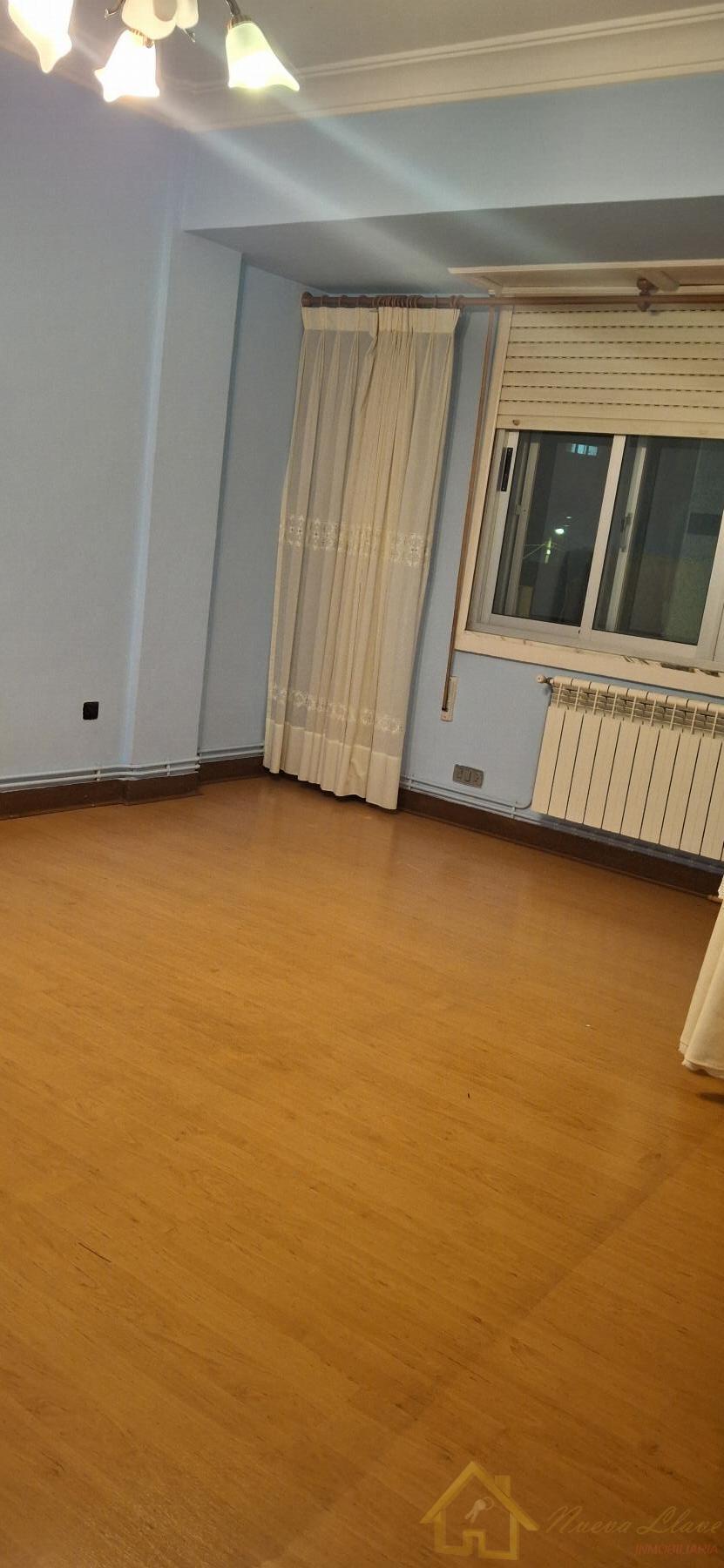 For sale of flat in Lugo