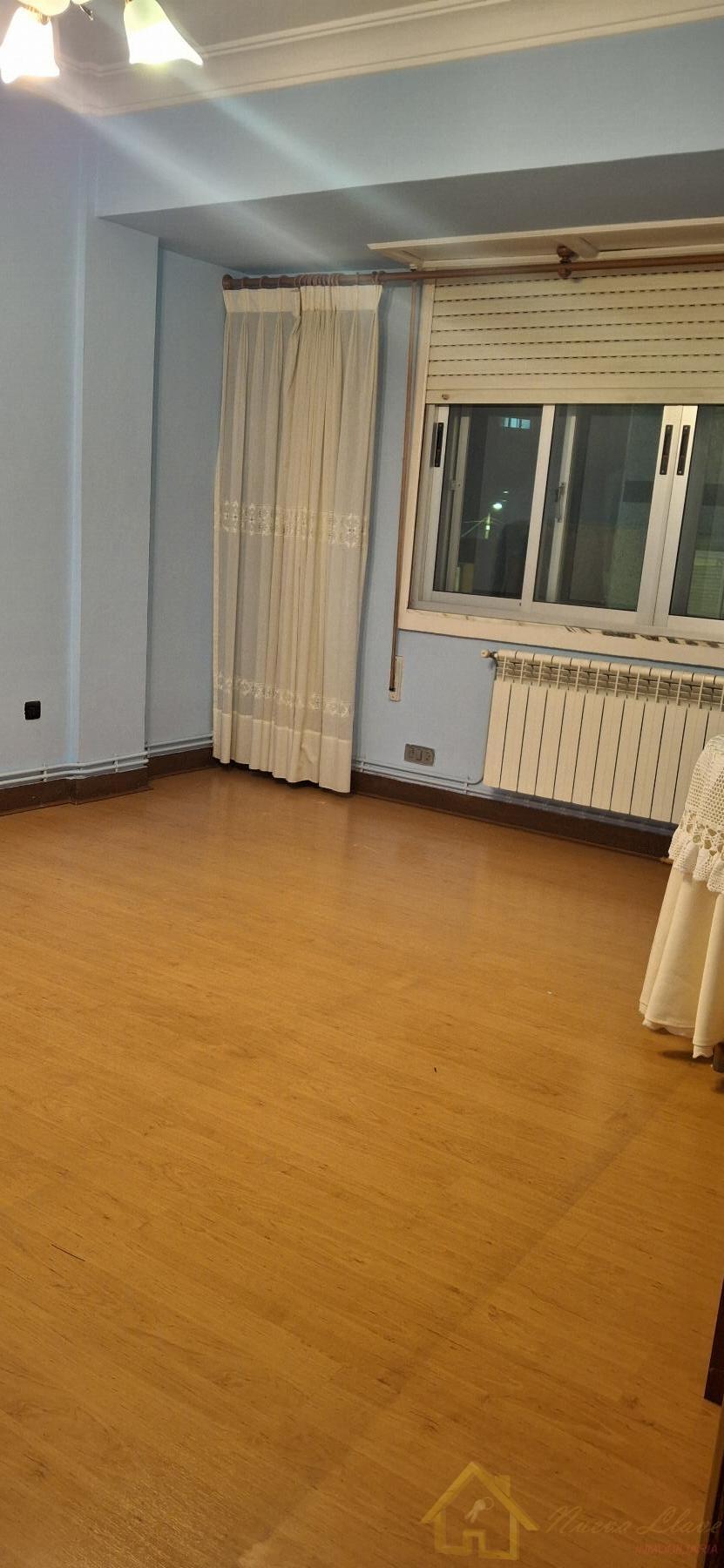 For sale of flat in Lugo