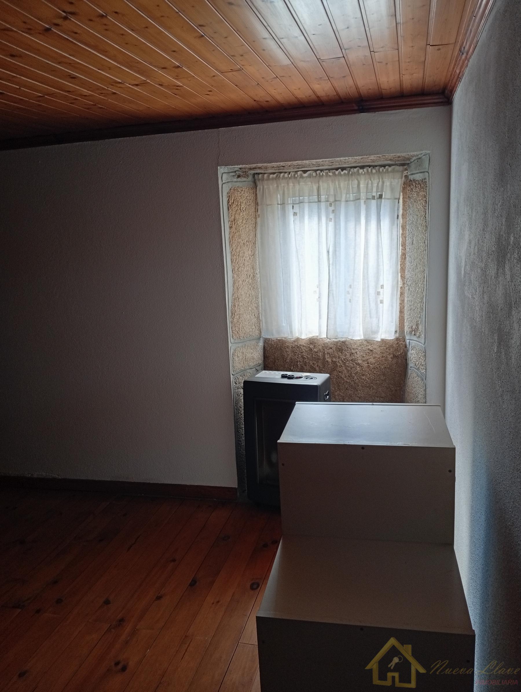 For sale of house in Palas de Rei
