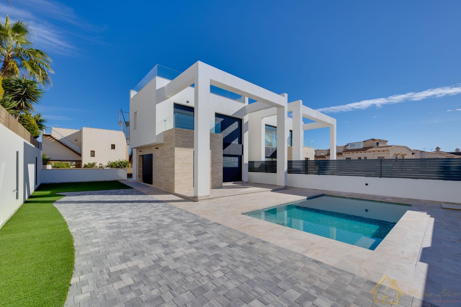 Venta de chalet en Torrevieja