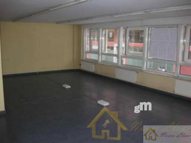 For rent of commercial in Lugo