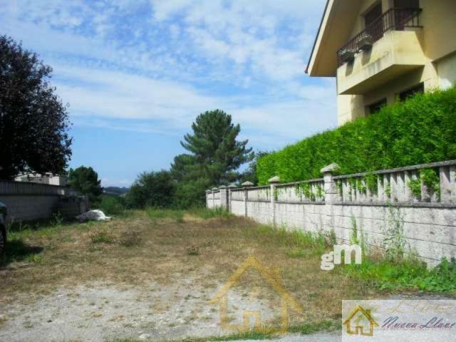 For sale of land in Lugo