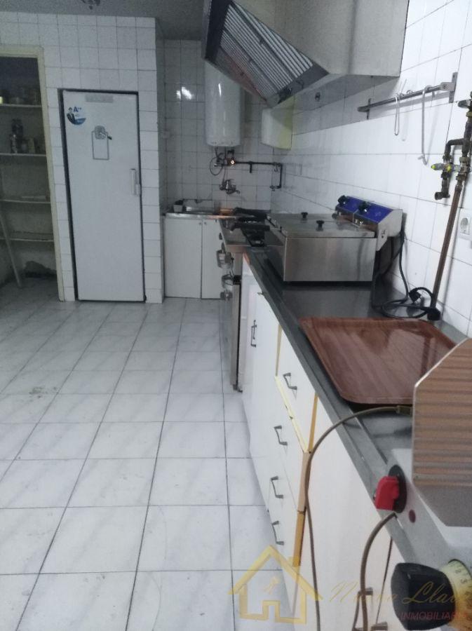 For rent of commercial in Lugo