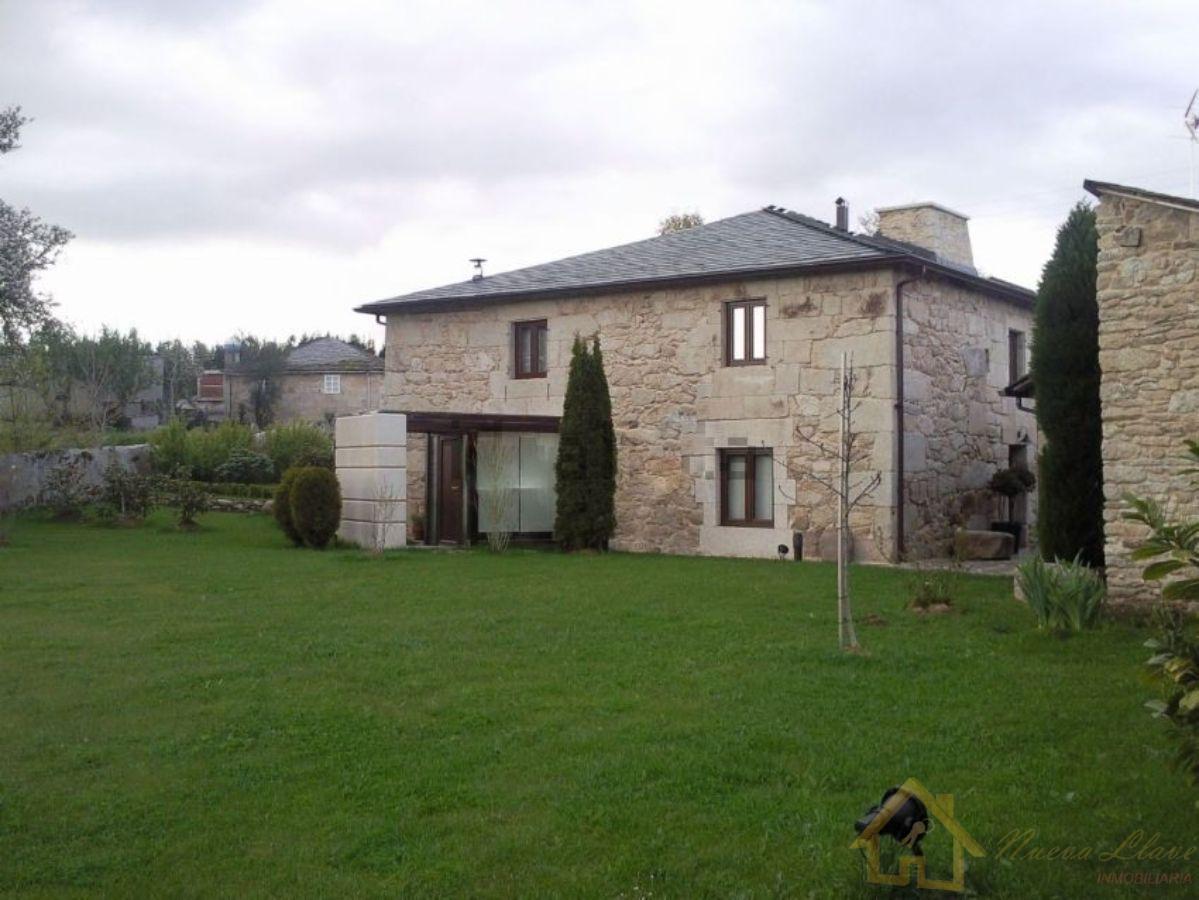 For rent of chalet in Lugo