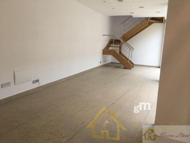 For rent of commercial in Lugo